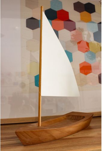 Escultura Barco em Madeira G -3-